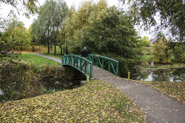 2-secret-park-bridge-over-bounds-green-brook