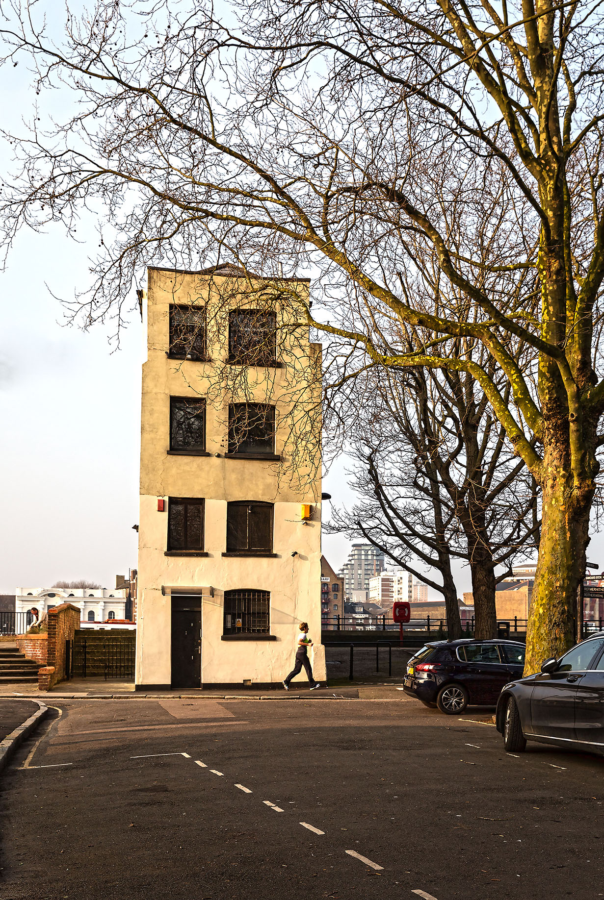 20160311_Southwark_Kings-Stairs-Gardens_Leaning-Tower