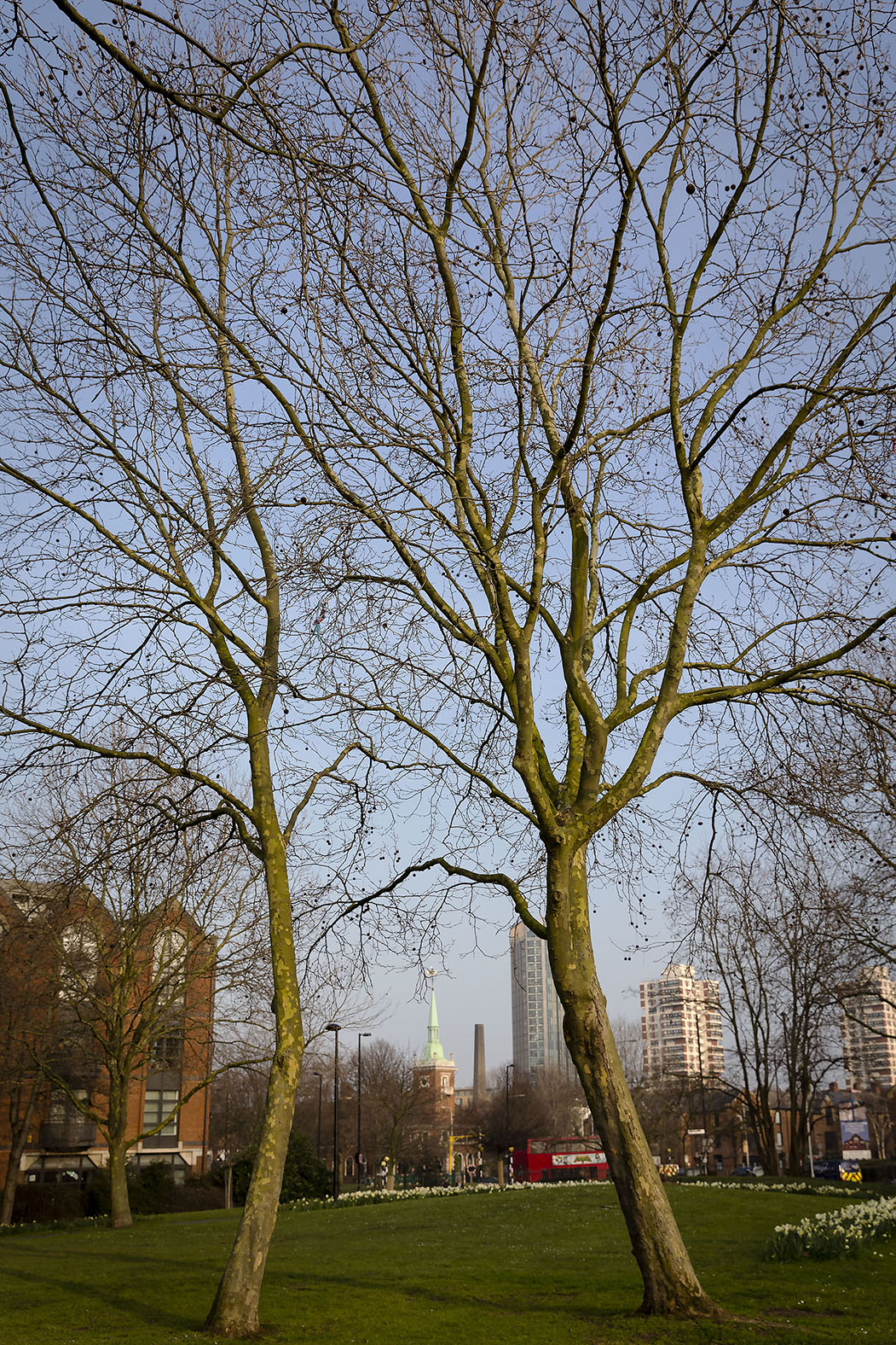 20160311_Southwark_Kings-Stairs-Gardens_Norwegian-Church-background