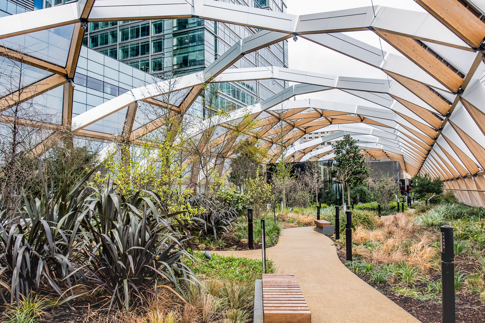 20160329_Tower-Hamlets_Crossrail-Place_Roof-garden