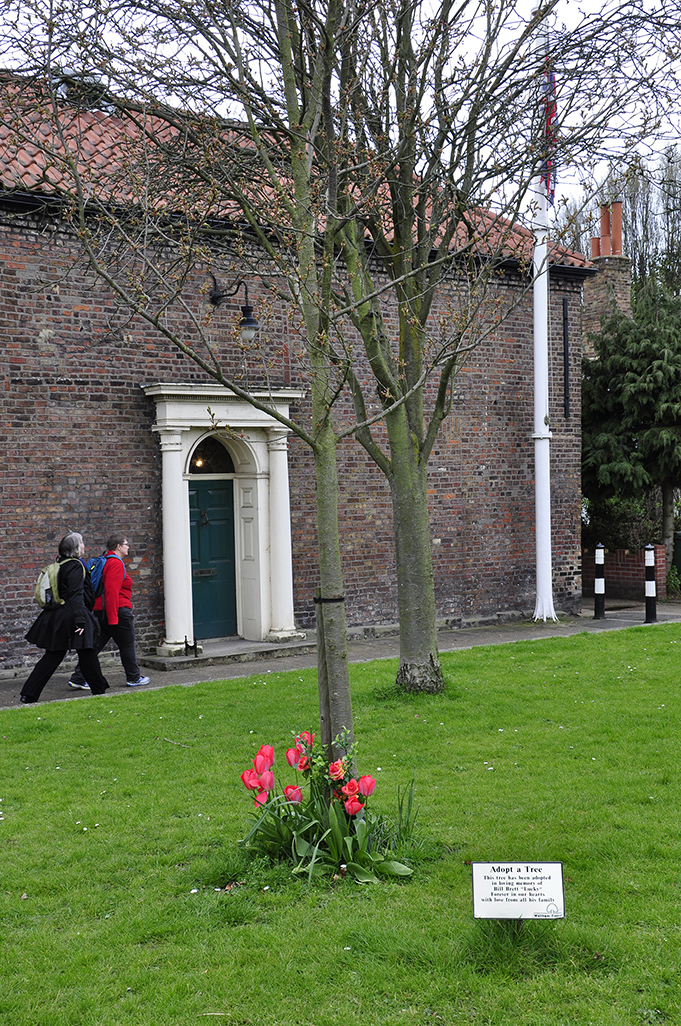 20160408_Waltham-Forest_Church-End_Adopt-a-tree