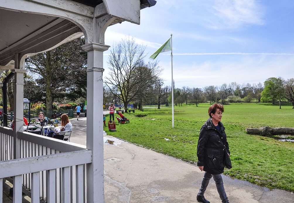 20160412_Enfield_Enfield-Town-Park-South_Morning-coffee