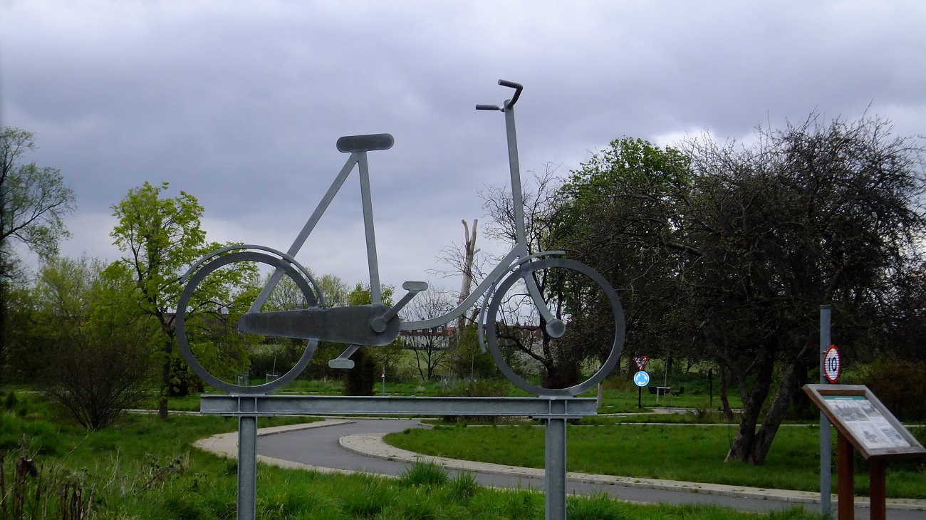 20160425_Haringey_Lordship-Recreation-Ground_Model-Cycle