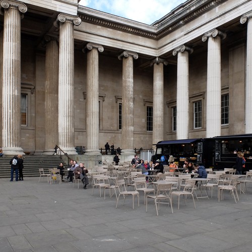 British-Museum-forecourt