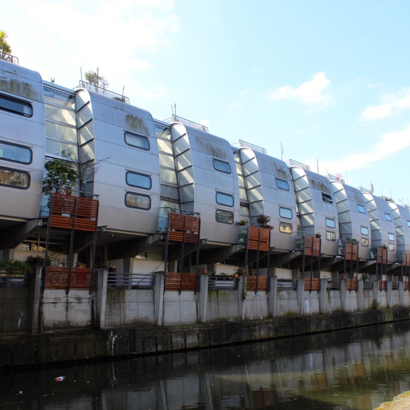 Tow-Path-Kings-X-Camden-Lock-17-1