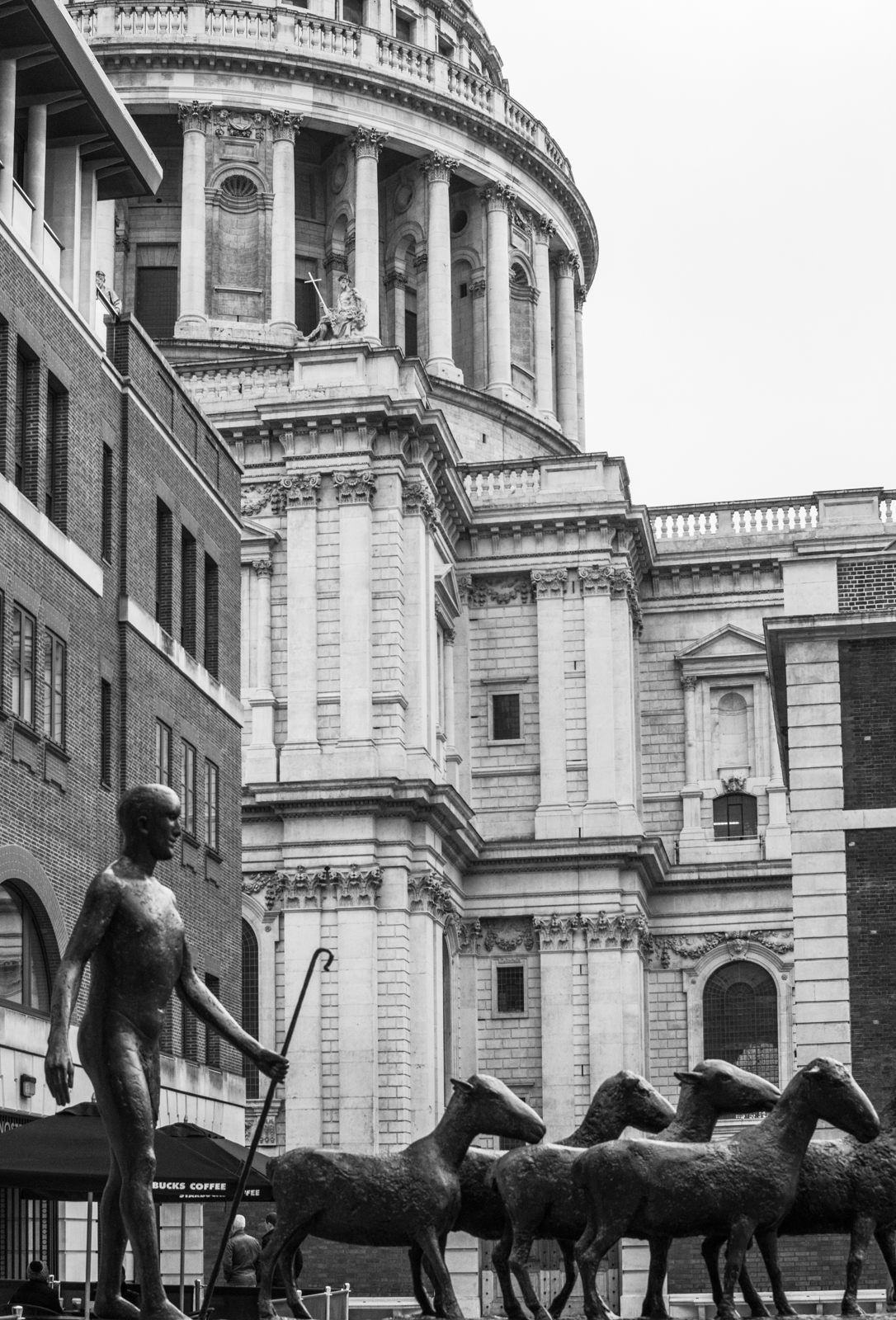 20160212_City-of-London_Paternoster-square_Shepard-and-sheep