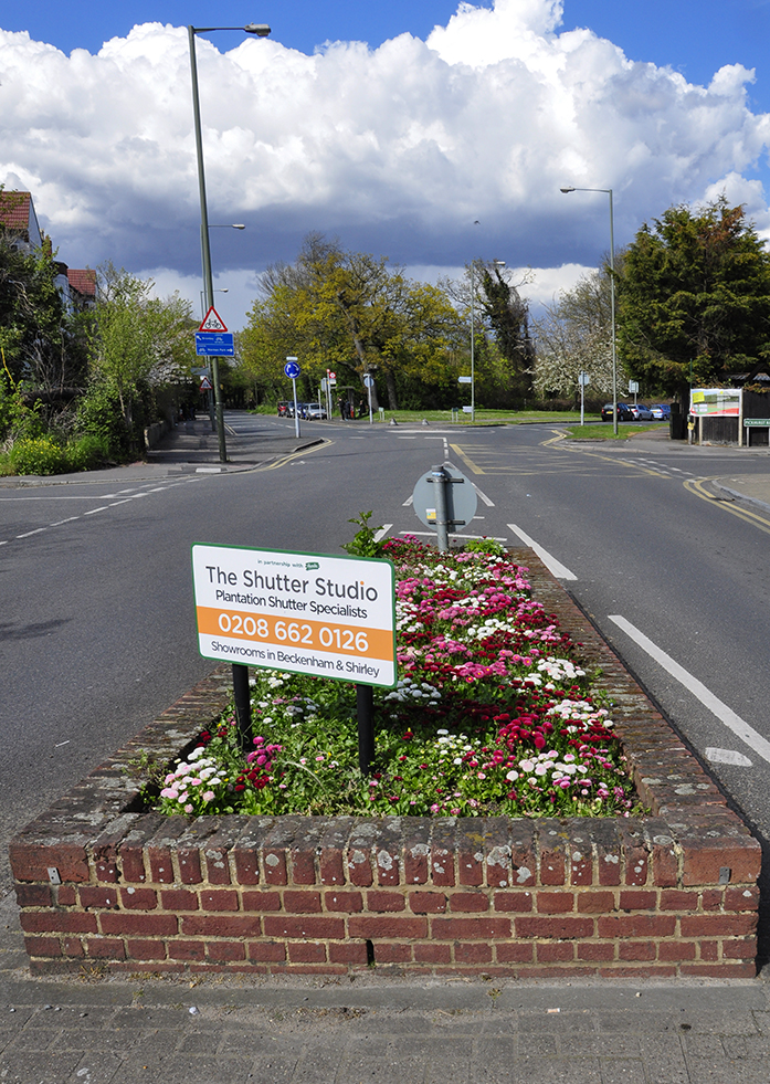 20160430_Bromley_The-Avenue_Flower-bed