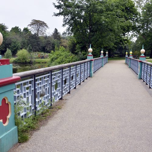 160604-Tower-Hamlets_Victoria-Park_Bridge-to-Pagoda_View-towards-Flower-Beds