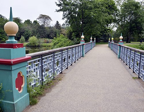 160604 Tower Hamlets_Victoria Park_Bridge to Pagoda_View towards Flower Beds BLOG PIC