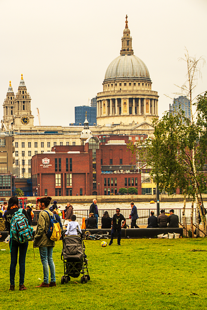 20160604_Southwark_St-Pauls-from-outside-Tate-Modern-with-Thames-in-front_3533