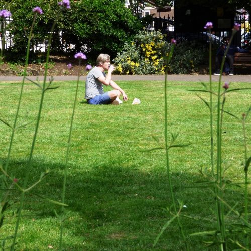 20160707_Hackney_Clapton-Square_A-Sip-of-Silence