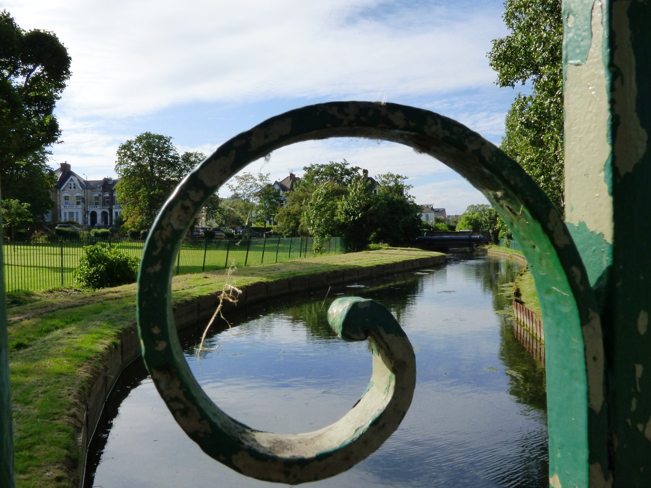 20160708_Haringey_Finsbury-Park_whirls-and-curls