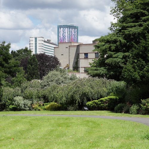 20160714_Croydon_Park-Hill-Recreation-Ground_A-reminder-of-what-waits-outside