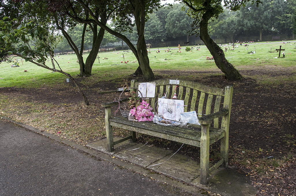 20160728_Enfield_Islington-and-Camden-Cemetery_Bench-full-of-memories