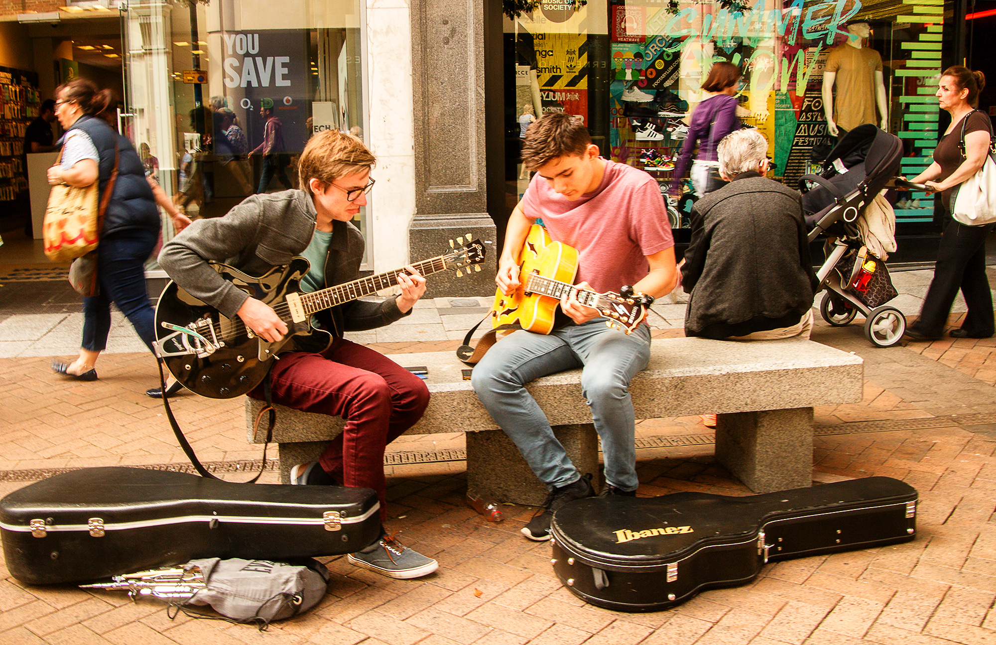 4939-KIngston-musical-talent-on-the-street