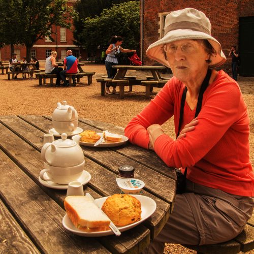 5260-afternoon-tea-at-Stables-Restaurant-Osterley