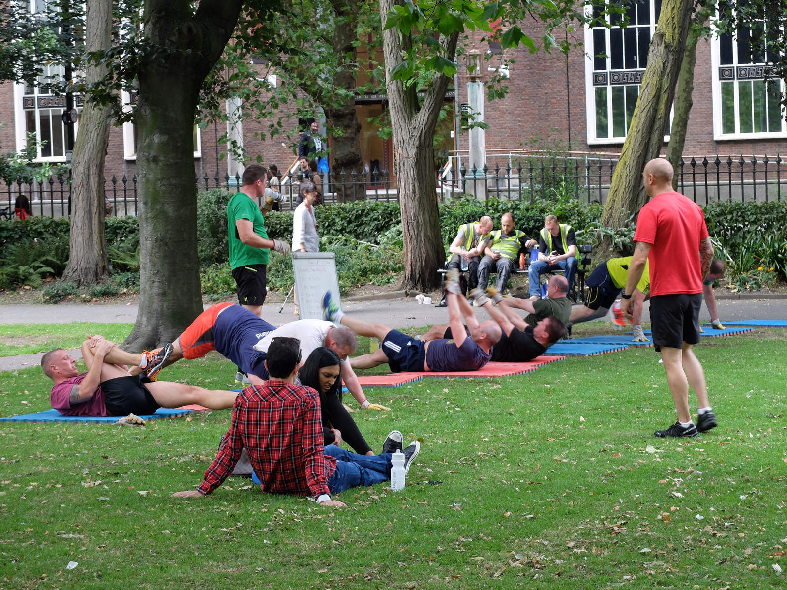 Brunswick-Sq-Gardens-people