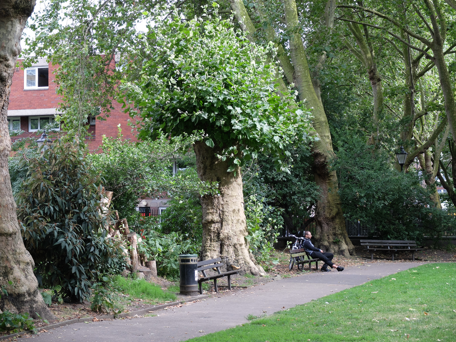 St-Lukes-Gardens