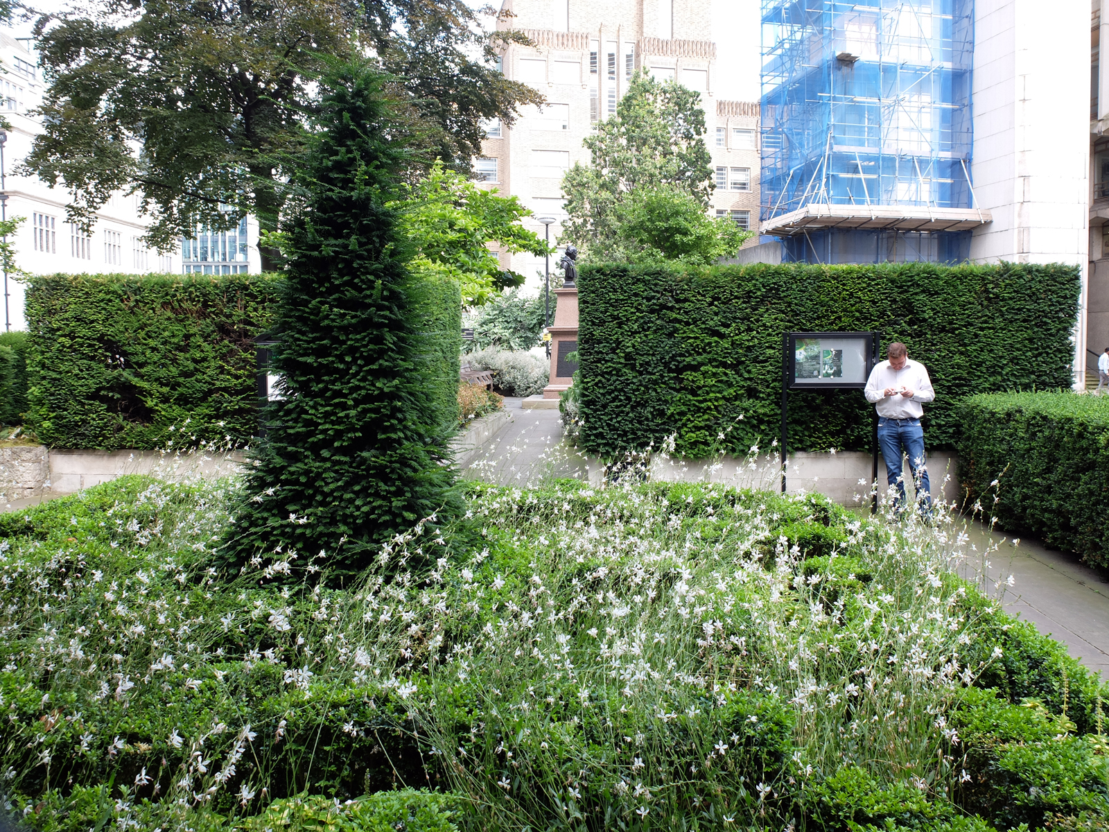 St-Mary-Aldermanbury-landscape