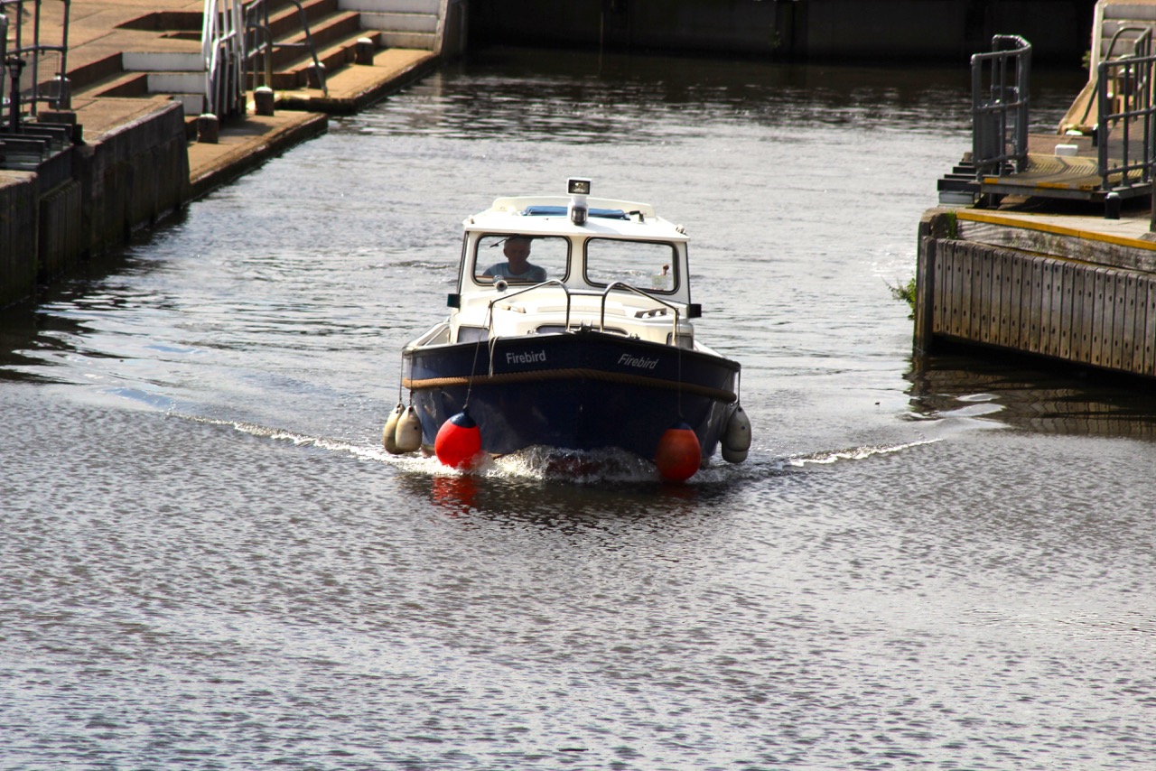 Teddington-Lock-and-weir-36