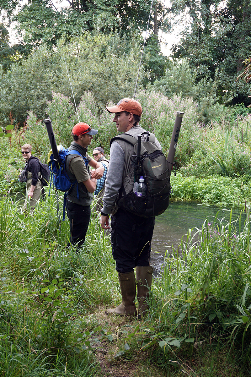 2016-08-10-LB-Merton_Wandle-Trail_Fishing-for-trout