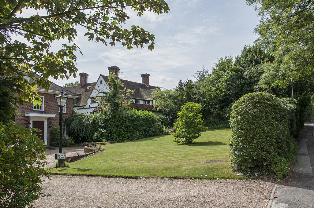 20160805_Barnet_-Barnet-Lane_-Front-gardens