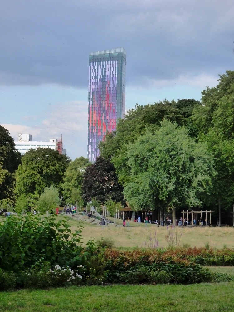 20160810_Borough-of-Croydon_Wandle-Park_Elevated-Living