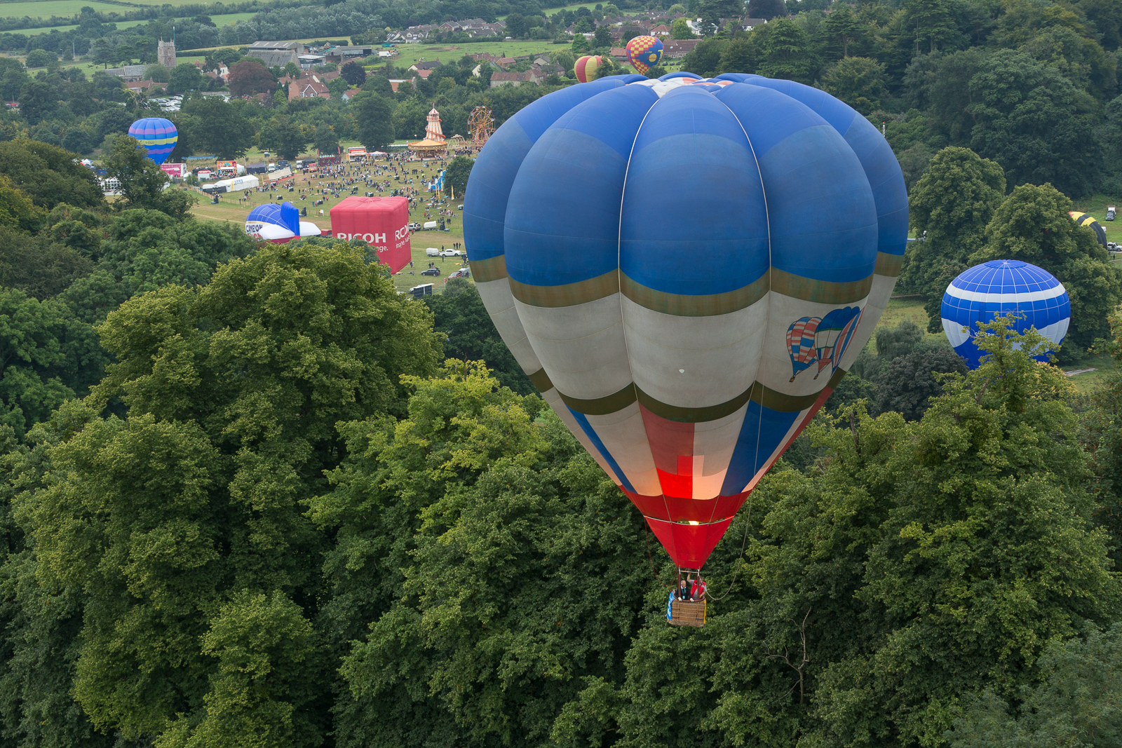 Amazing Balloon Flight across Bristol from Ashton Court