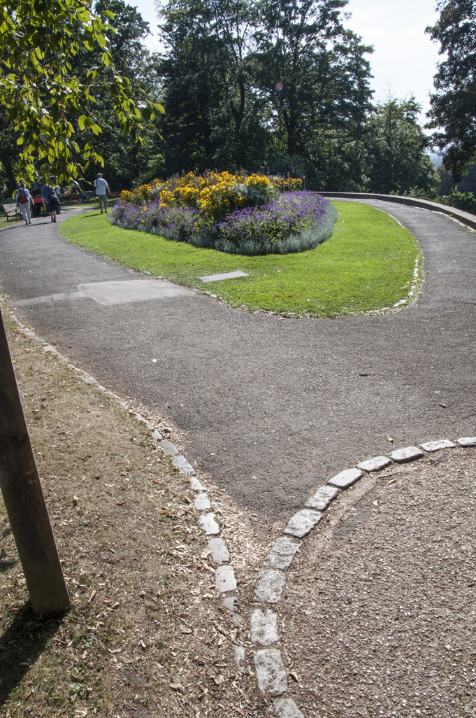 20160914_Richmond-upon-Thames_Richmond-Park-_Below-King-Henrys-Mound