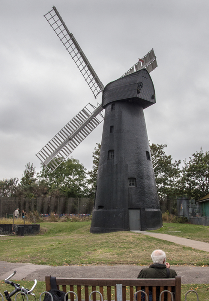 20160917_Lambeth_Windmill-Gardens_Windmill