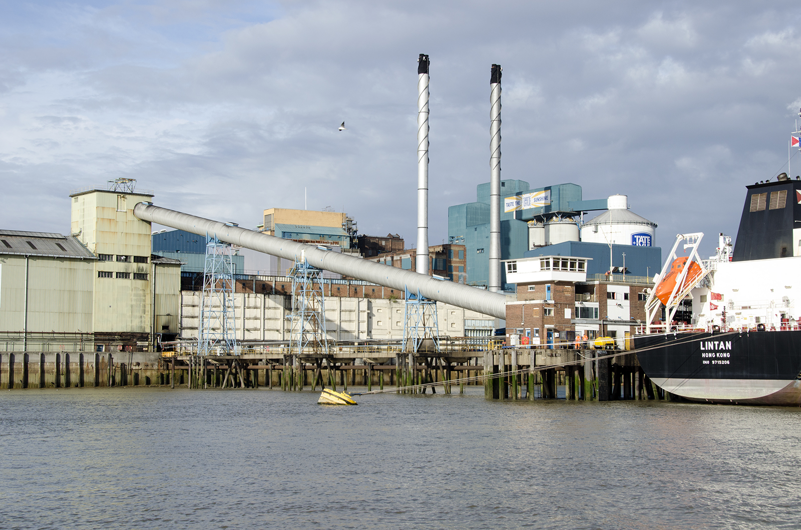 2016-09-16-Newham_Autumn_Landscape_Plaistow-Wharf-Taken-from-Thames-Tall-Ship-while-travelling-up-Galleons-Reach-Tate-Lyle