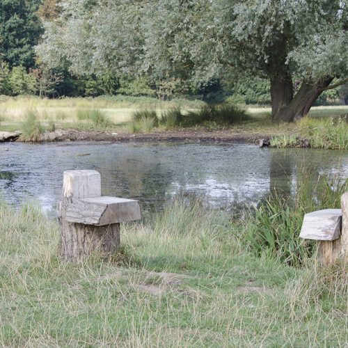2016-09-21-Havering_Dagnam-Park_Autumn_Landscape-Seats-beside-a-Lake