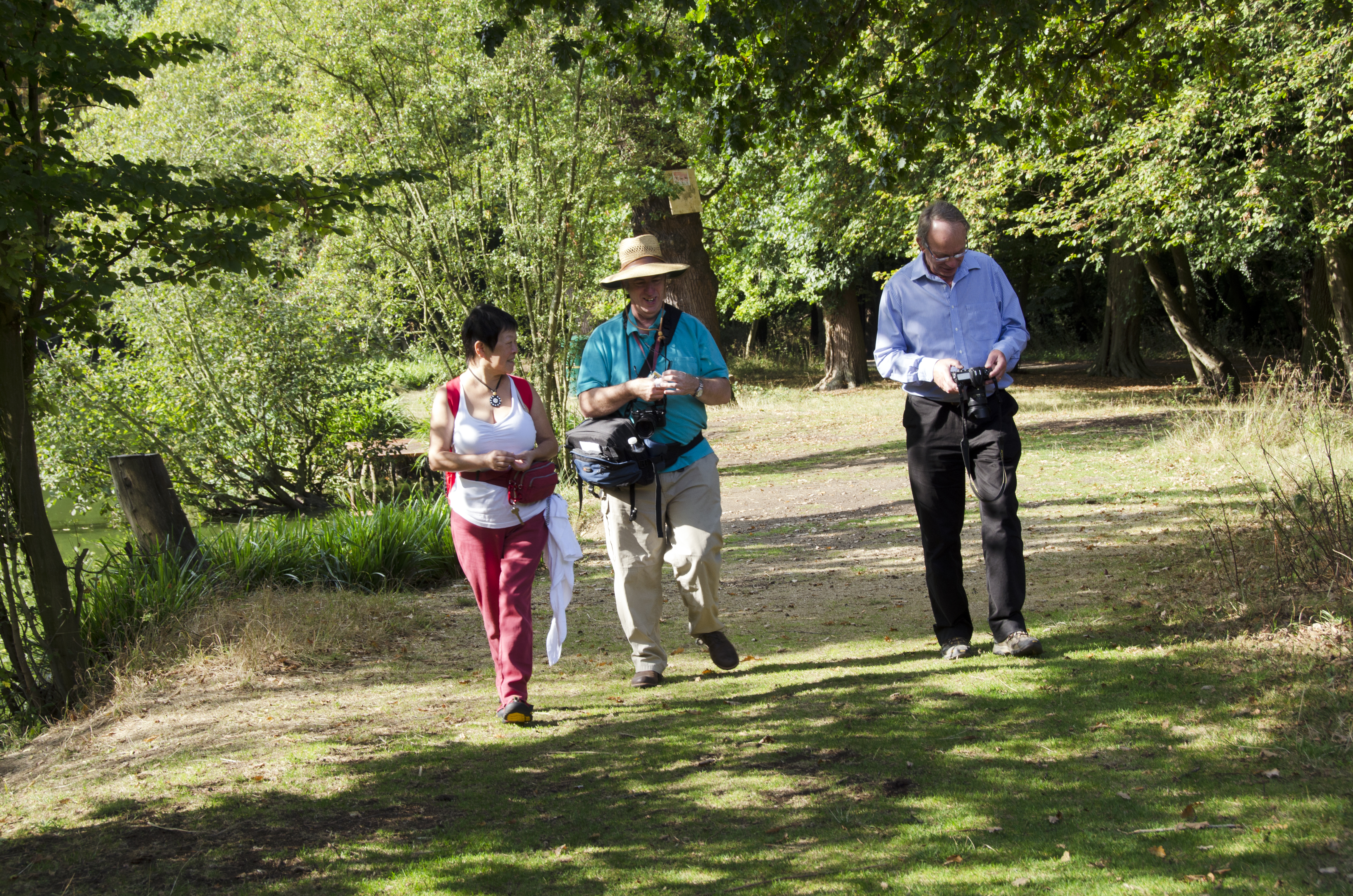 2016-09-21-Havering_Dagnam-Park_Autumn_People-Three-Breathing-Londoners