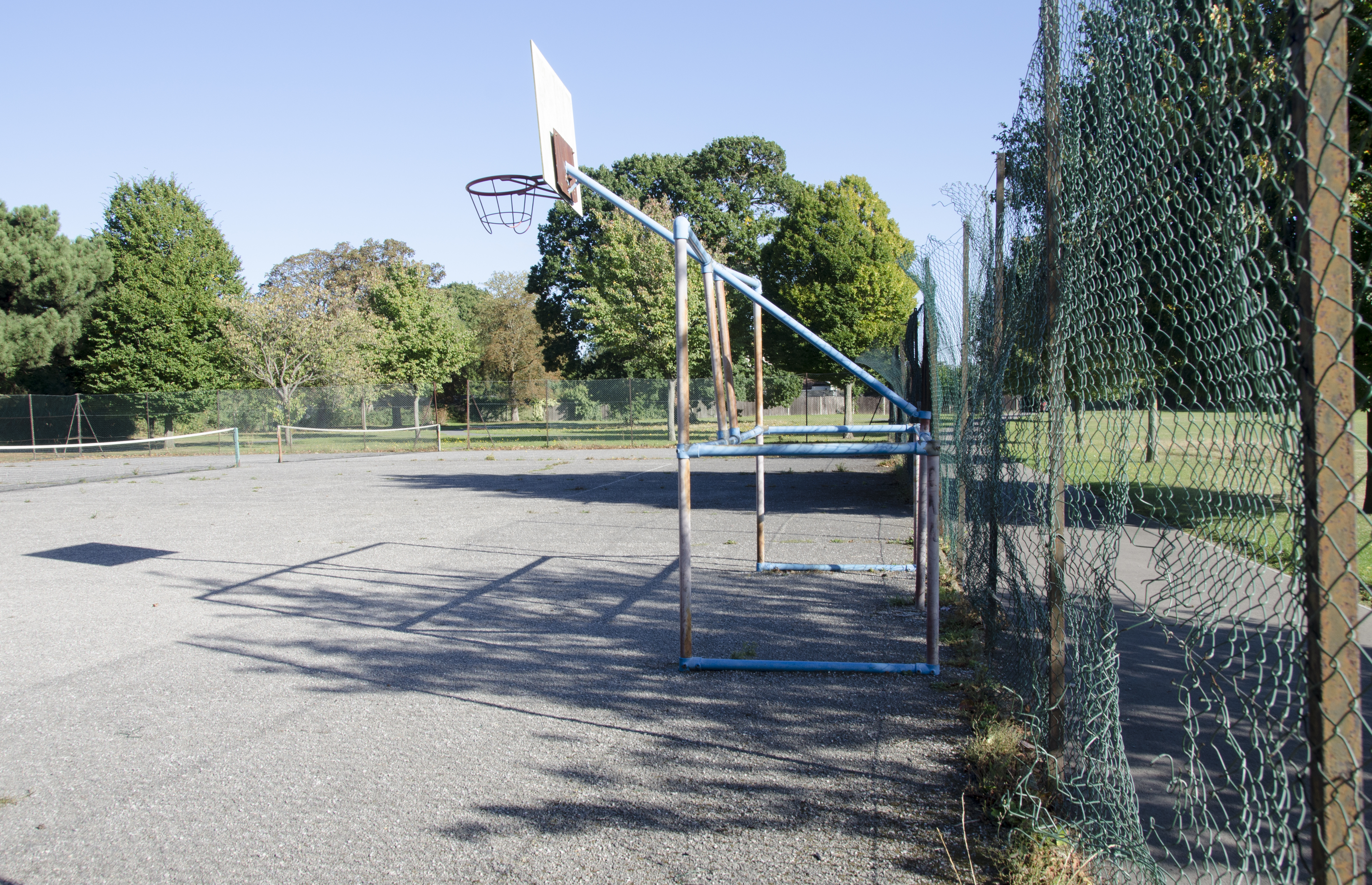 2016-10-05-Greenwich_Fair-Hill-Recreation-Park_Autumn_Landscape-Playing-with-shadows