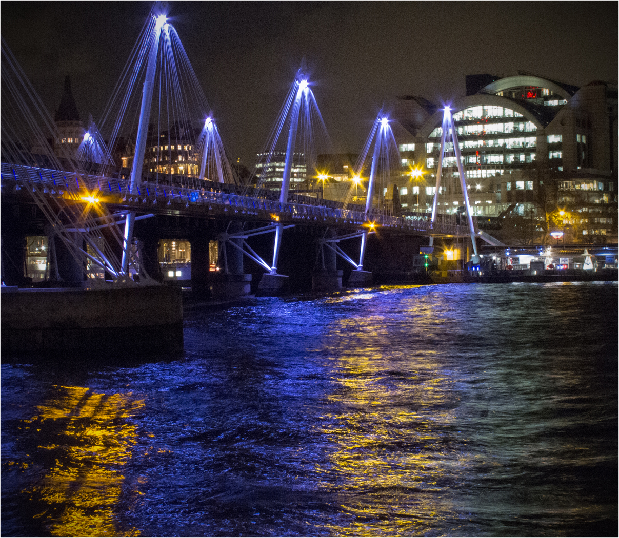 Hungerford-Bridge