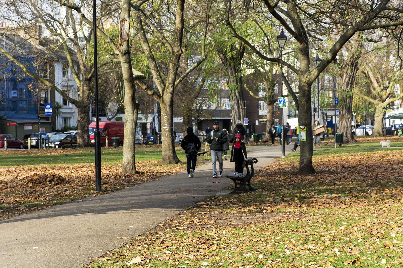 2016-11-26-Fulham_Autumn_Pople_Small-Parks-Parsons-Green-People