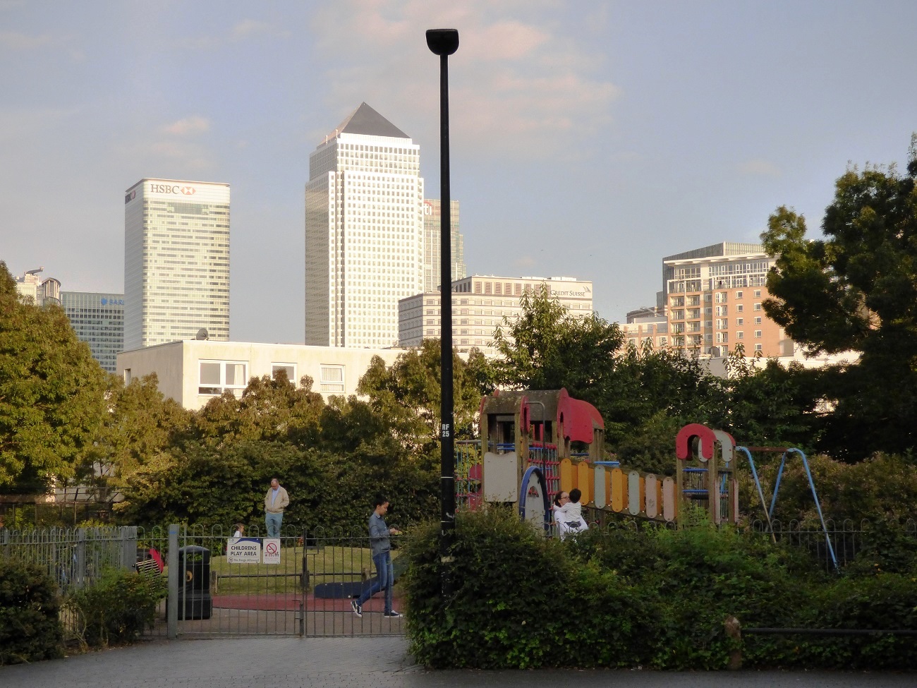 20160816_Tower-Hamlets_Ropemakers-Field_Childrens-Play-Area
