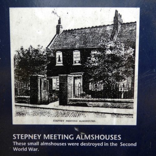 20160817_Tower-Hamlets_Stepney-Meeting-Burial-Ground_The-Old-Almshouses