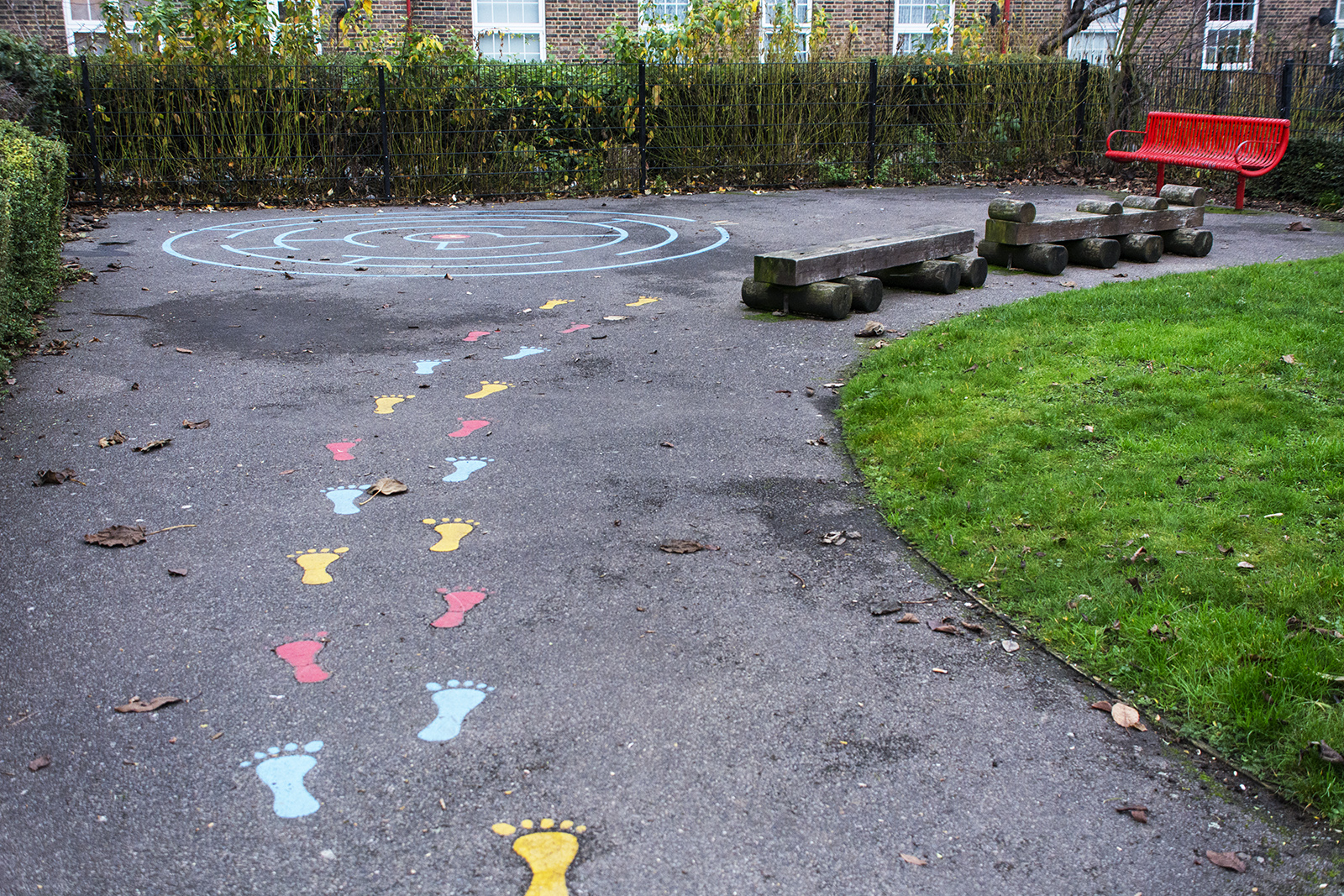 2016-12-18-Southwark_Tabard-Gardens_Winter_Detail-Childrens-Play-Area