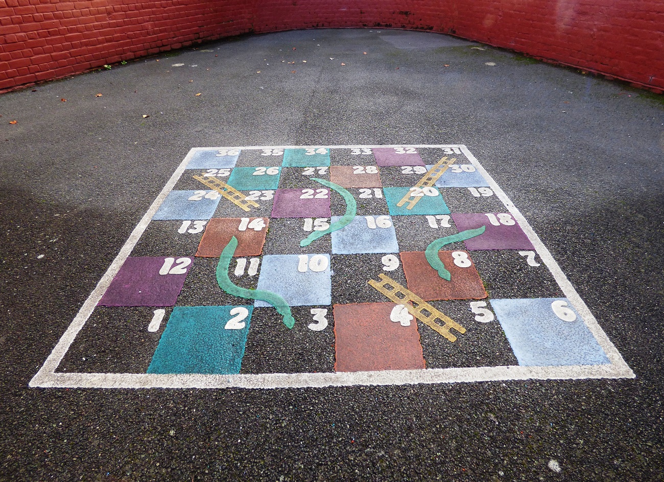 20161126_Tower-Hamlets_Cranbrook-Play-Area_Snakes-Ladders