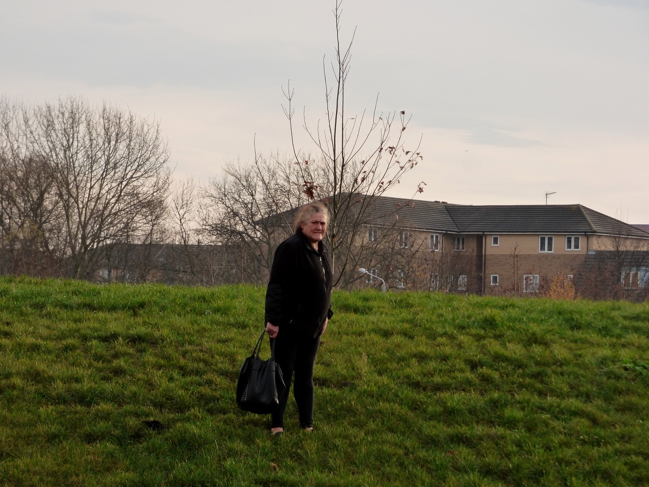 20161207_Hackney_Mabley-Green_She-Lost-Her-Dog