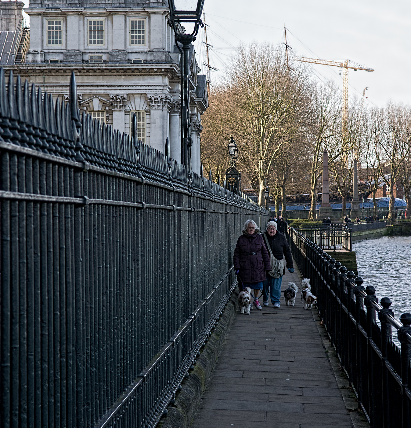 Riverside-walk-by-The-Royal-Naval-College-Greenwich-DSP1328