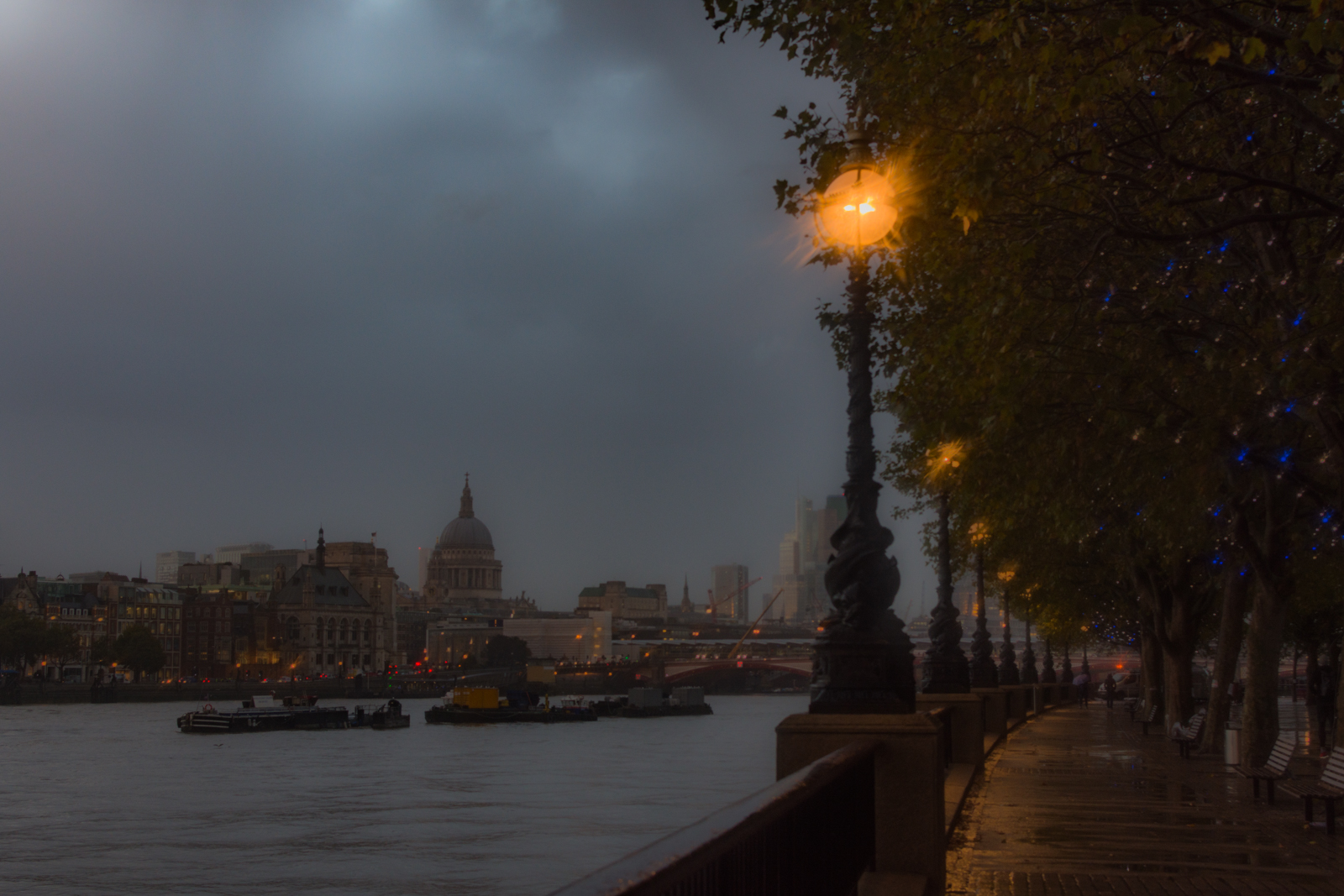 20161710_Lambeth_SouthBank_Rainydusk-3