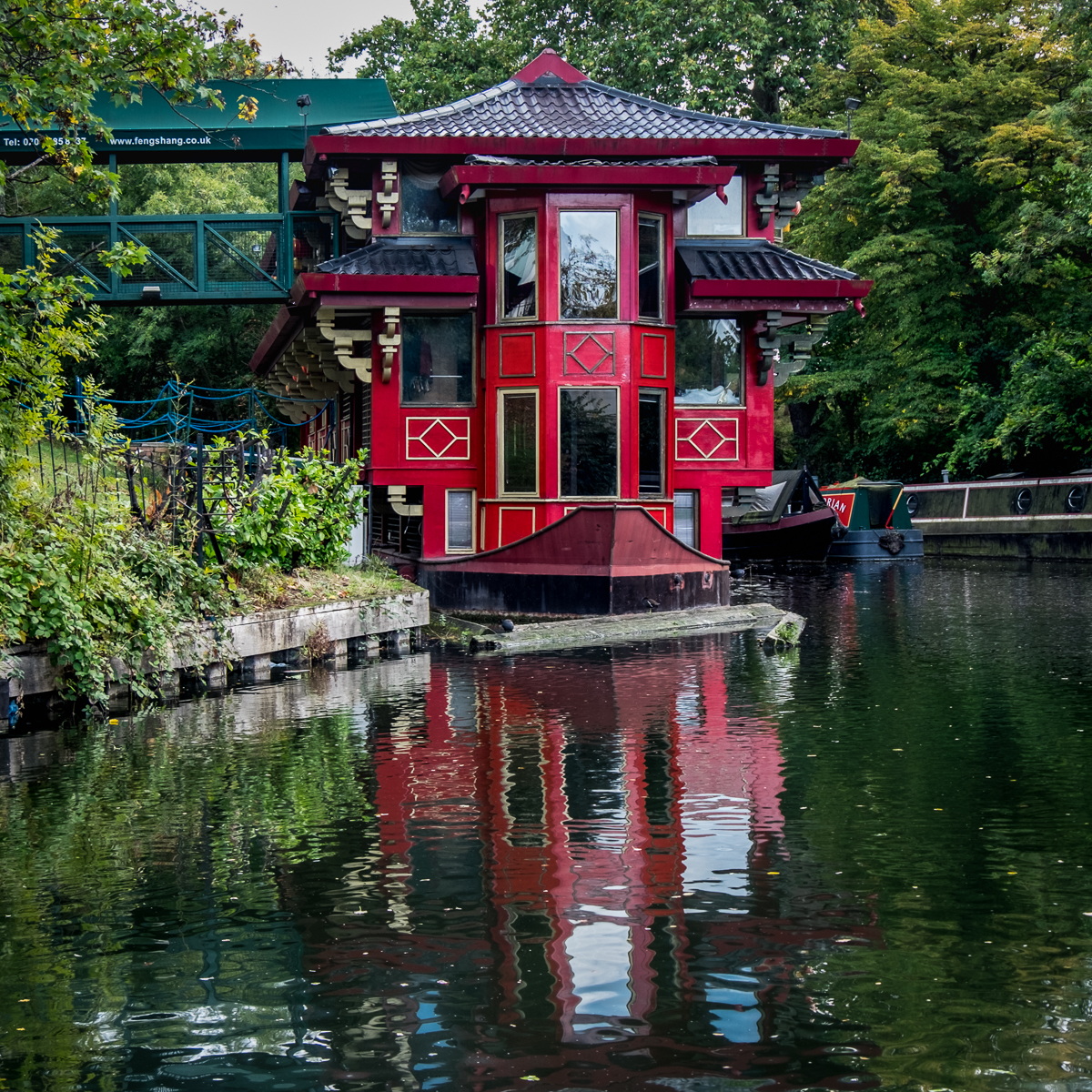 20161018_Camden_Cumberland-Basin_Floating-Chinese-Restaurant