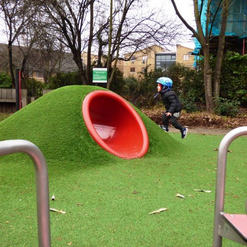 20170126_Waltham-Forest_Artesian-Gardens-Playground_Uphill-Fun