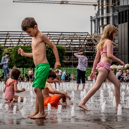 20160818_Camden_Granary-Square_Cooling-the-kids
