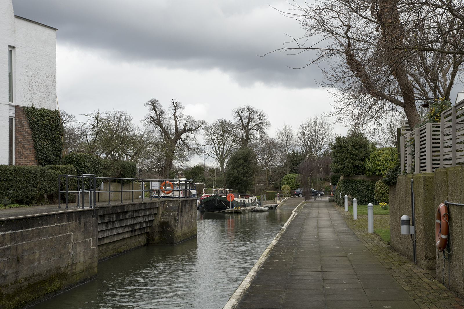 20170308_Hammersmith-and-Fulham_Thames-Path_Landscape_Winter_Lock-into-Chiswick-Quay