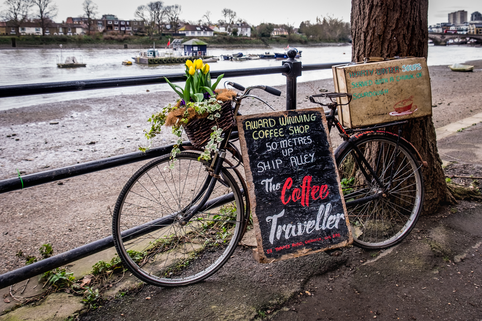 20170308_Hounslow_Strand-on-the-Green_Cafe-Advertisement