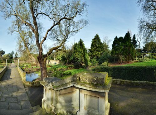 20170313_brent_barham_park-walled-garden
