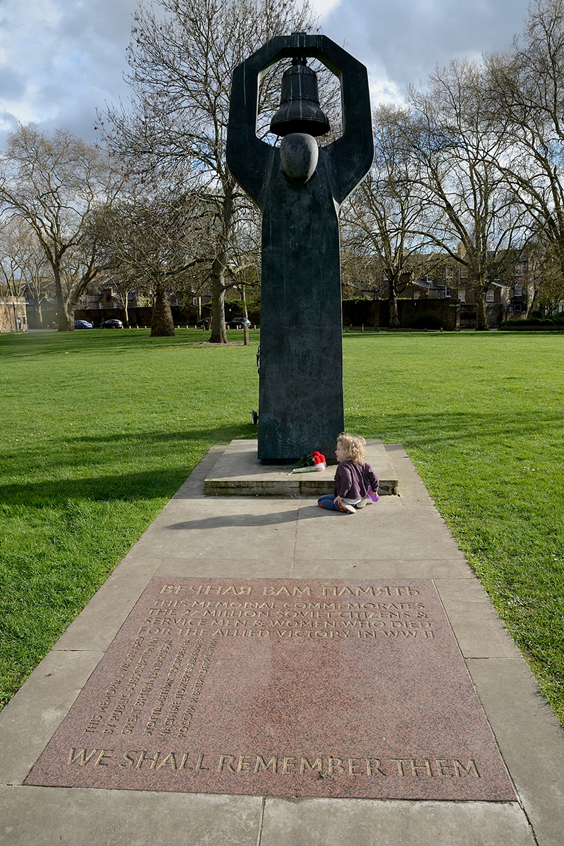 20170401_Southwark_Kennington-Road_Soviet-War-Memorial